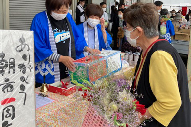 朝市で地域を元気に！地域貢献活動