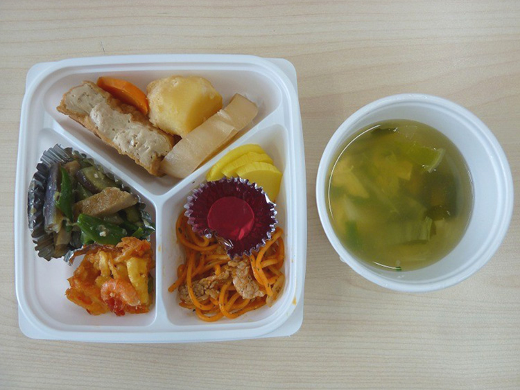 「いちご会」配食サービス活動