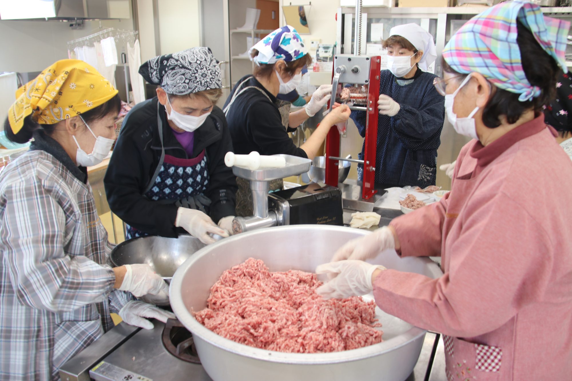 「ハム作りでみんなを元気に」